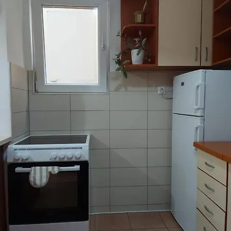 Grandad's Art Haven: Mountain View Flat * Skopje